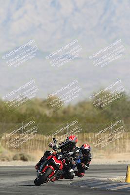 media/Oct-30-2025-Racers Edge (Thu) [[dabbdaf680]]/3-B Group/Session 2 Turn 2/